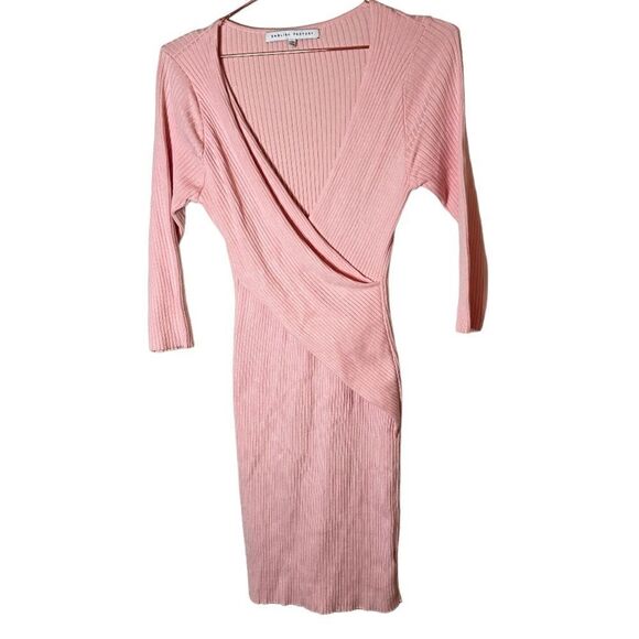 EUC Francesca’s English Factory Blush Pink Ribbed Knit Dress Small - Picture 1 of 5
